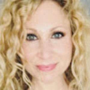 Meet your Posher, Sarah nicole